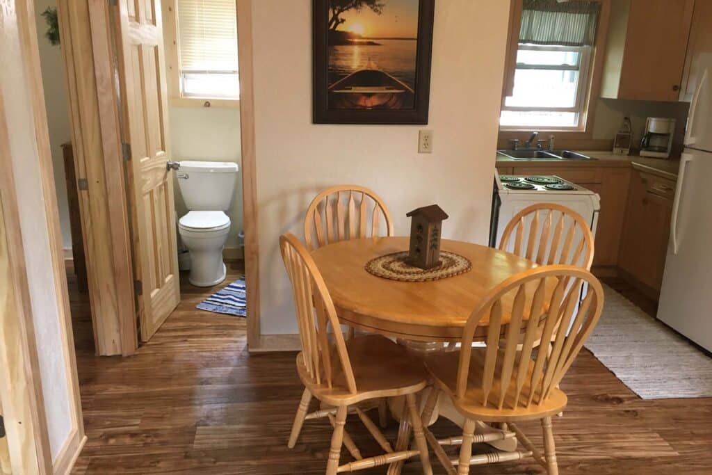 Cabin 2 Dining
