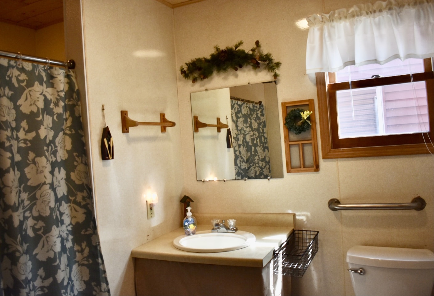 Cabin-6B